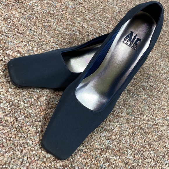Air Flex Blue classic pumps.New.Size 8.5W 3” heels - Picture 6 of 9